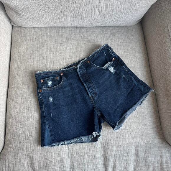 Hand distressed low rise levis - Picture 1 of 3